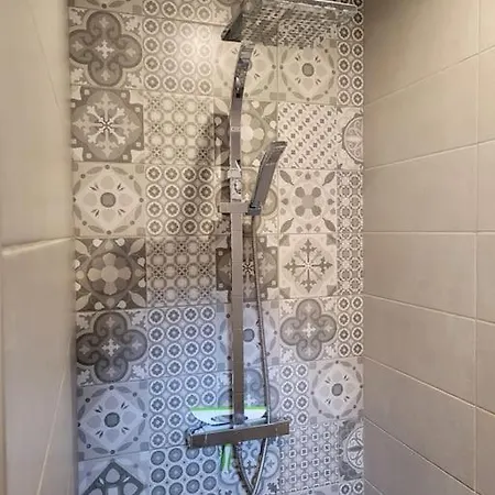 Maison Individuelle En Bord De Mer.